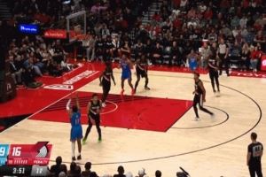 太强了！以赛亚·乔三分命中 残阵雷霆领先开拓者16分了